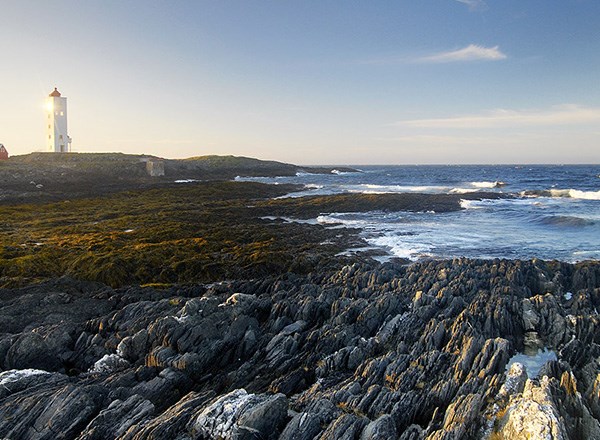 Coastline, approximate (Strandlinje, diffus) Coastline, approximate (Strandlinje, diffus)